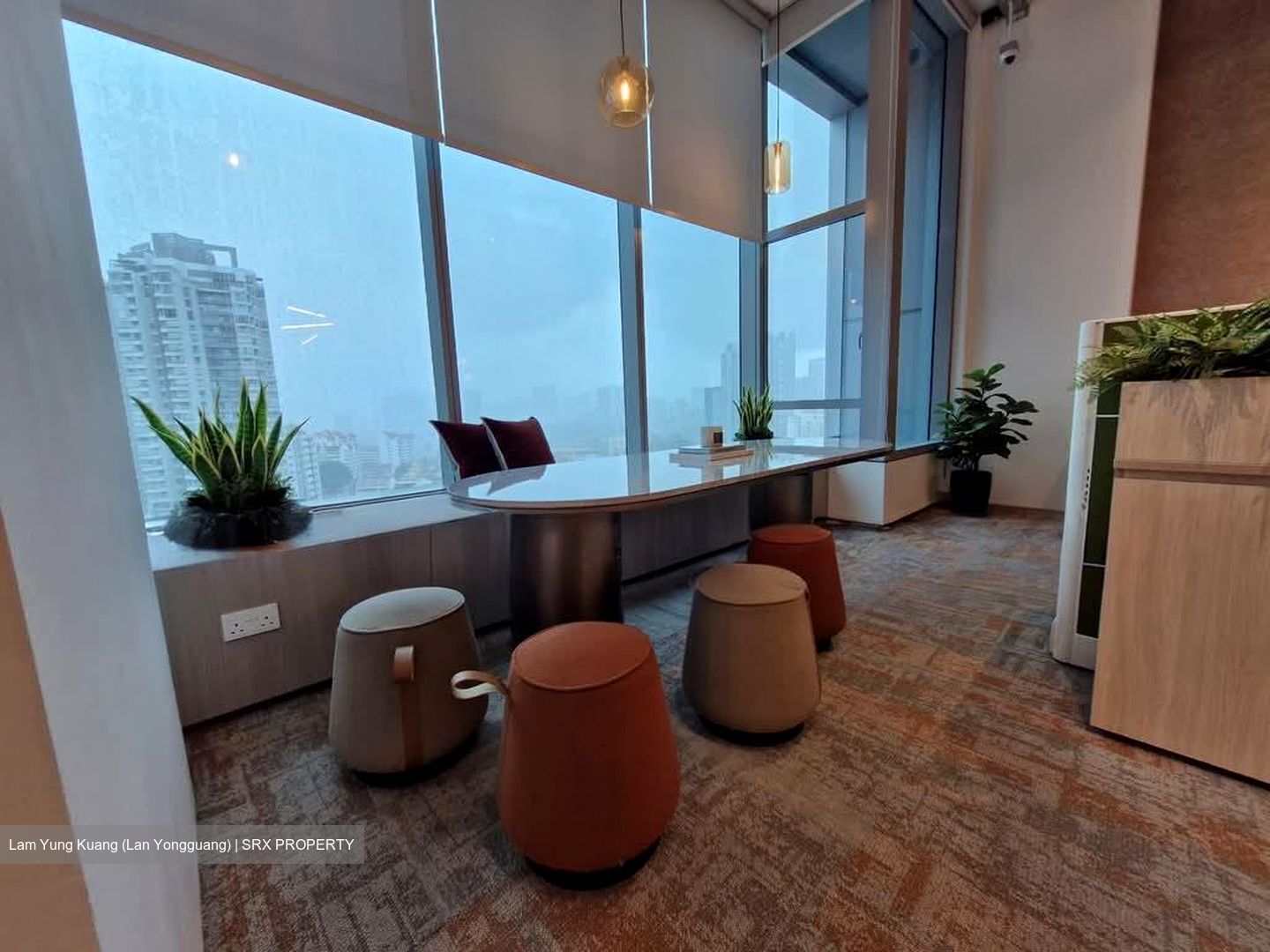 Arc 380 (D8), Office #553606581